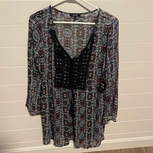 Women’s blouse sheer large